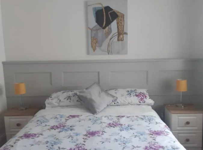 Acres Guesthouse- Only * Lower Coolcorcoran