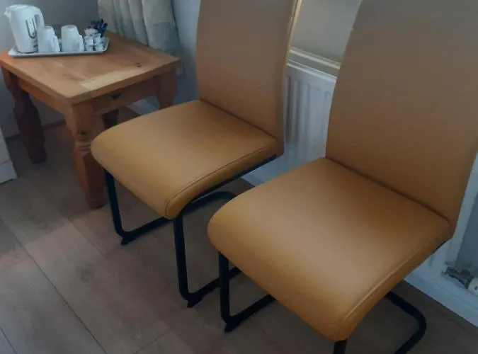 Acres Guesthouse- Only