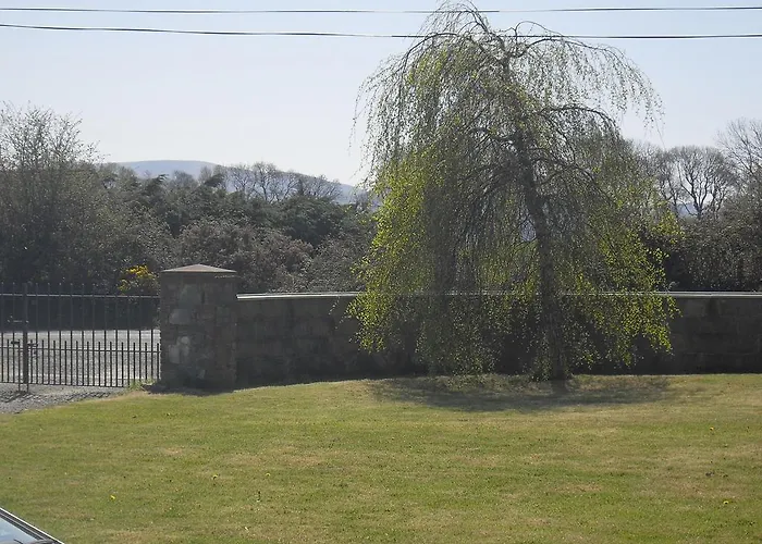 Acres Guesthouse- Only Lower Coolcorcoran